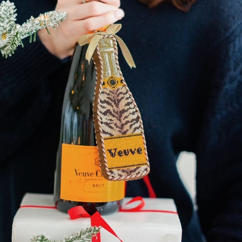 C ate La Vie Tiger Veuve Bottle