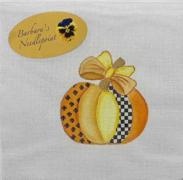 Little Pumpkin w/Bow & Black/White Checks